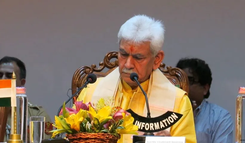 LG Sinha expresses grief over death of  2 policemen in road accident